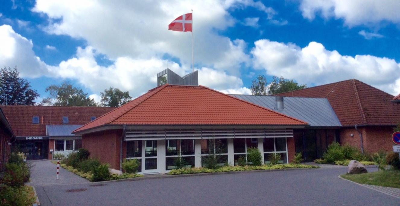 The entrance at Jaruplund Højskole. The entrance at Jaruplund Højskole.