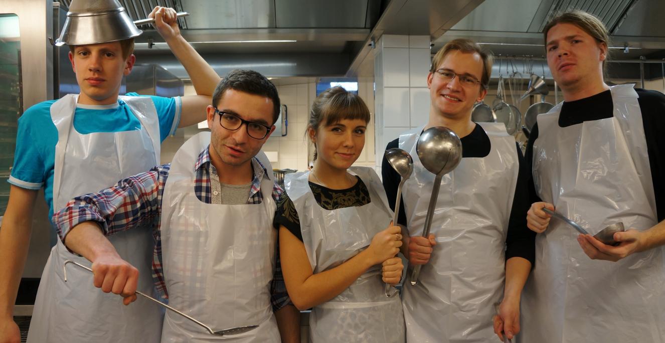 Kitchen duty is part of the 'Højskole'-experience. Kitchen duty is part of the 'Højskole'-experience.